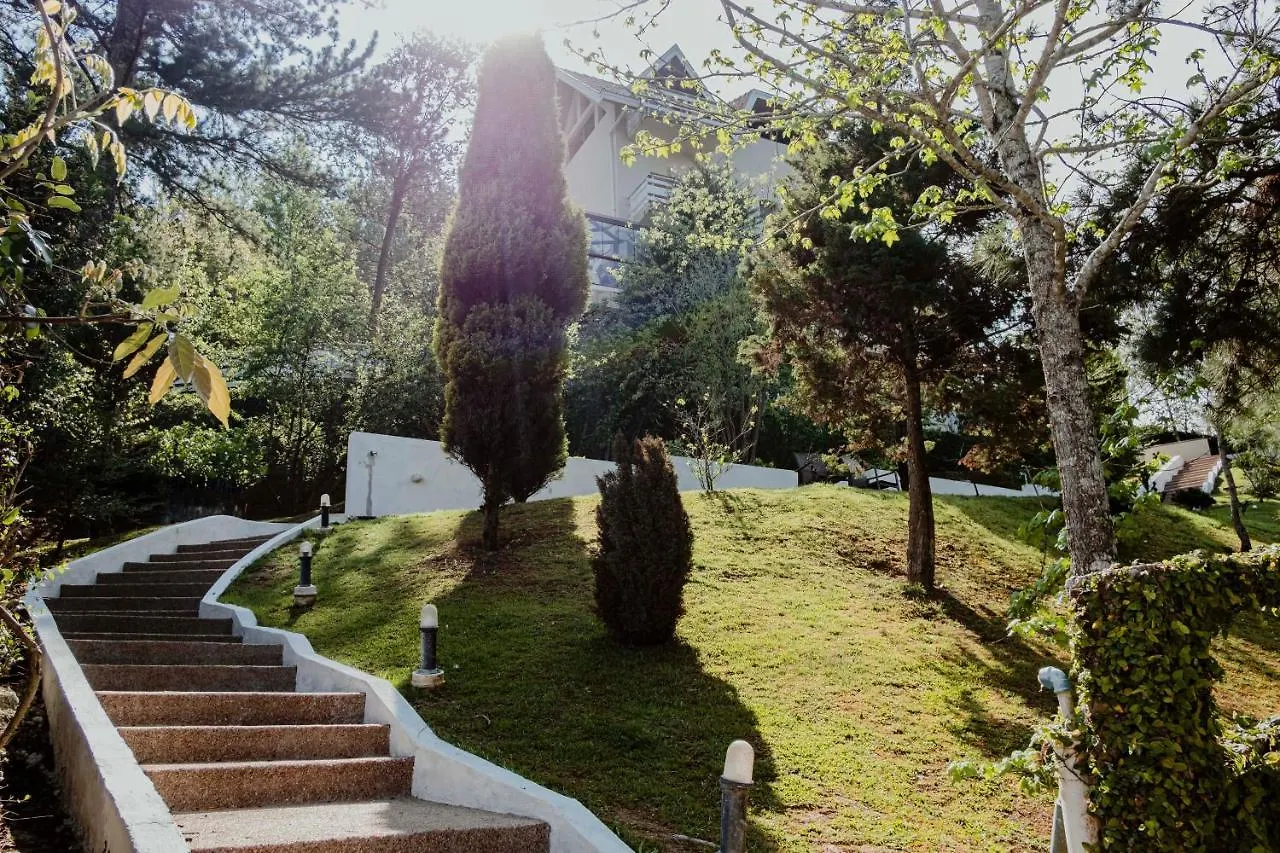 Ville De France Campos do Jordão 여관